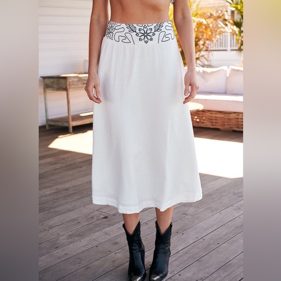 Free People White Embroidered Waist Midi Skirt Boho, Small